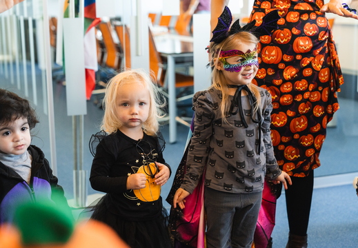 Poníček v 6.p.- Halloween